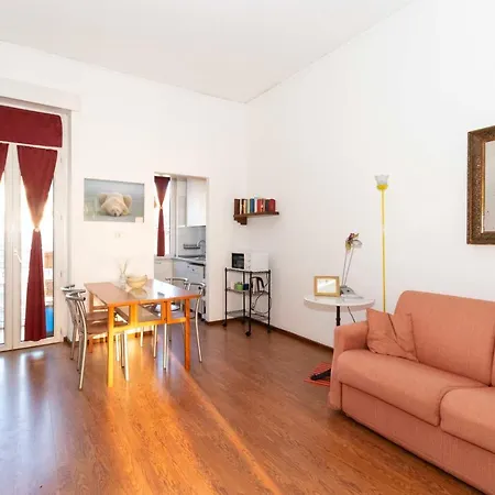 Precollina Balcony Flat Turin