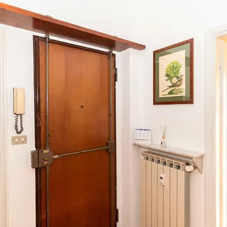 Precollina Balcony Flat * Turin