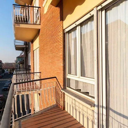 Apartment Precollina Balcony Flat Turin