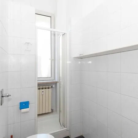 Precollina Balcony Flat トリノ